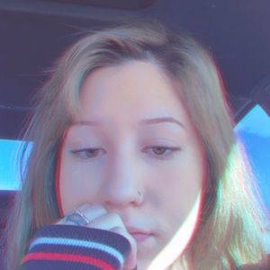 Meet your Posher, Avery